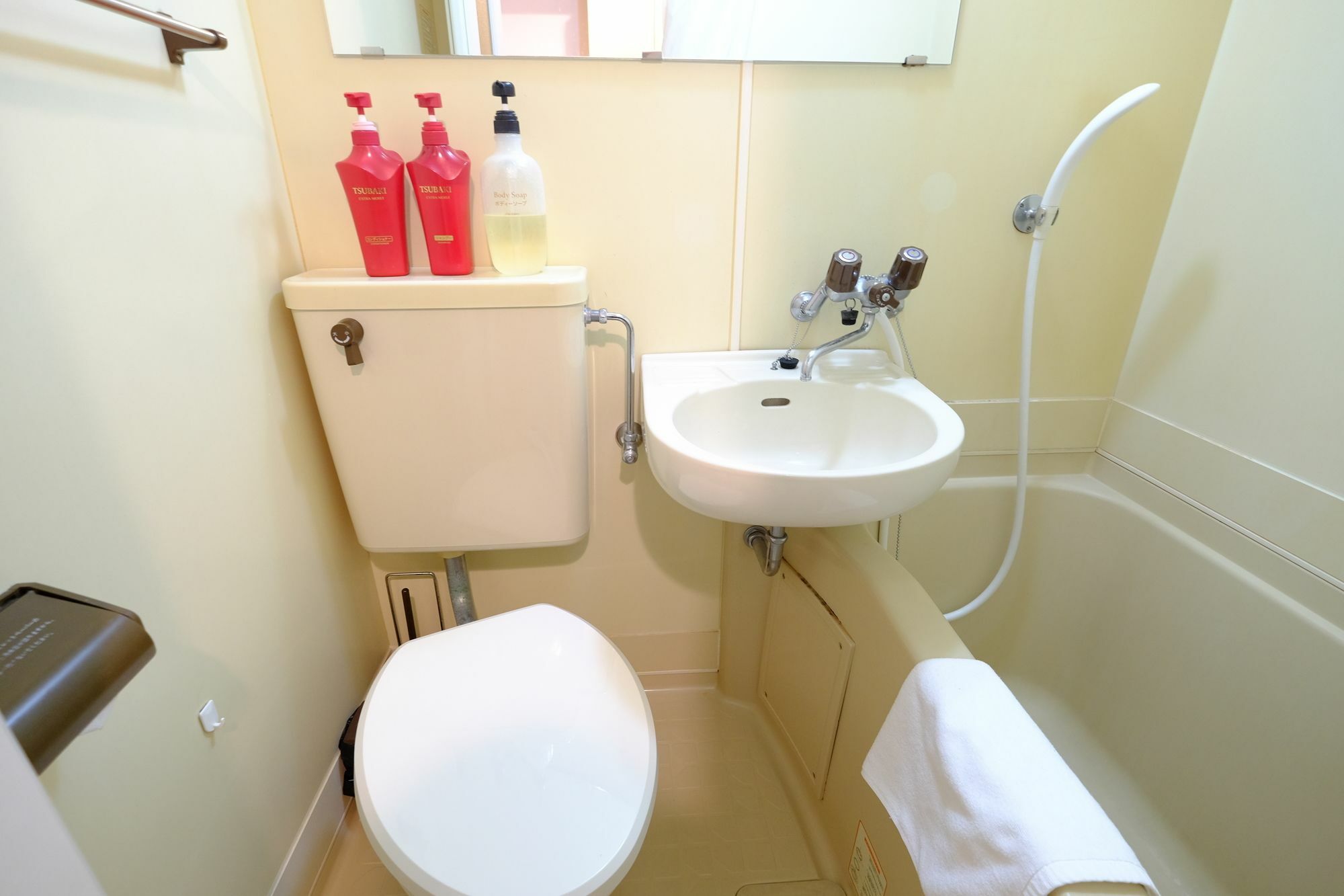 Ookini Hotels Karasuma Gojo Apartment كيوتو المظهر الخارجي الصورة
